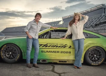 Tom Cruise and Anne Hathaway in Days Of Thunder Sequel