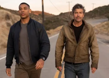 Aaron Pierre and Kyle Chandler in Lanterns.